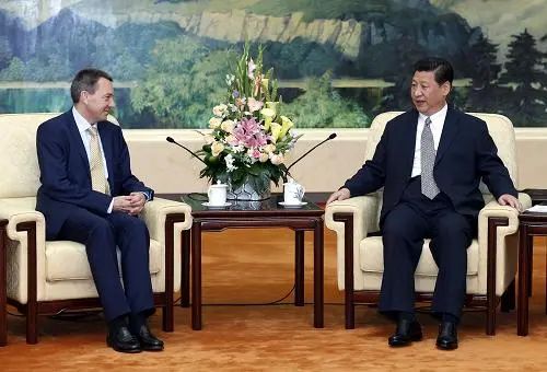 5月13日,国家主席习近平在北京人民大会堂会见红十字国际委员会主席莫雷尔。新华社记者 鞠鹏 摄 图片