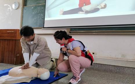 西南林大应急救护培训3