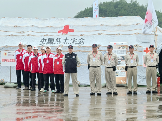 中国红十字应急救援区域协作机制2025年西南协作区联合演练在贵州举行_fororder_救援队伍展示