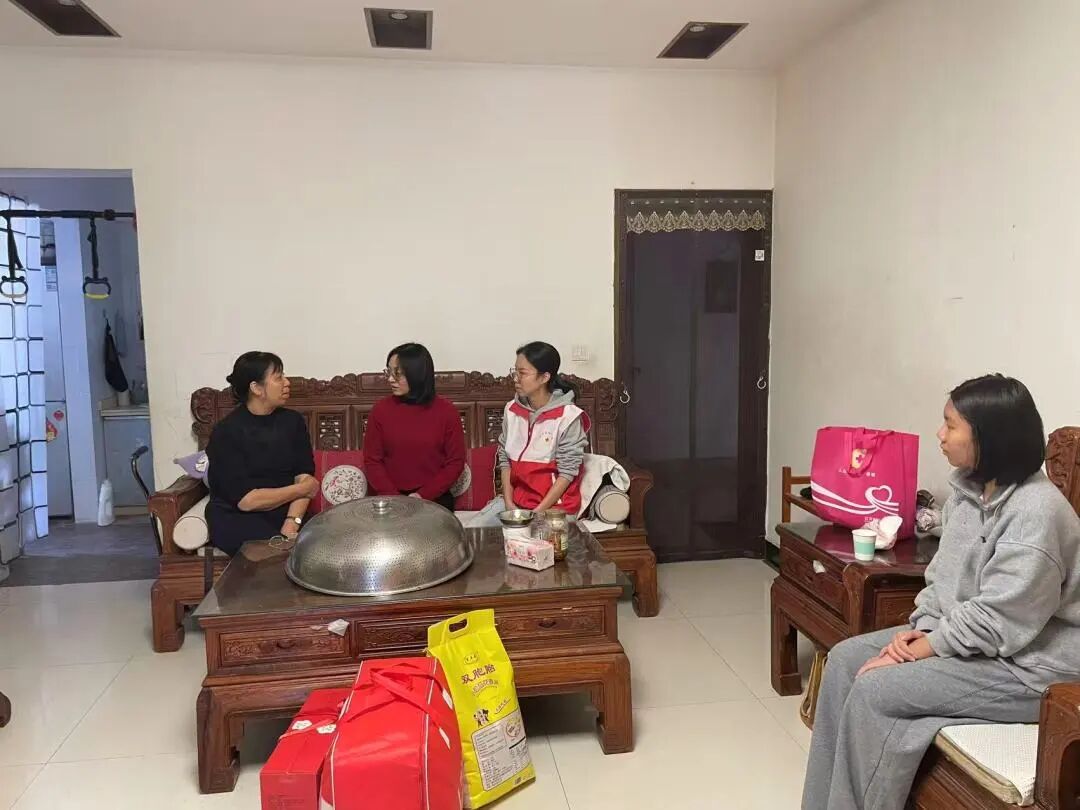 8.“博爱送万家-关爱‘一老一小’”.jpg.jpg 8.“博爱送万家-关爱‘一老一小’”.jpg.jpg